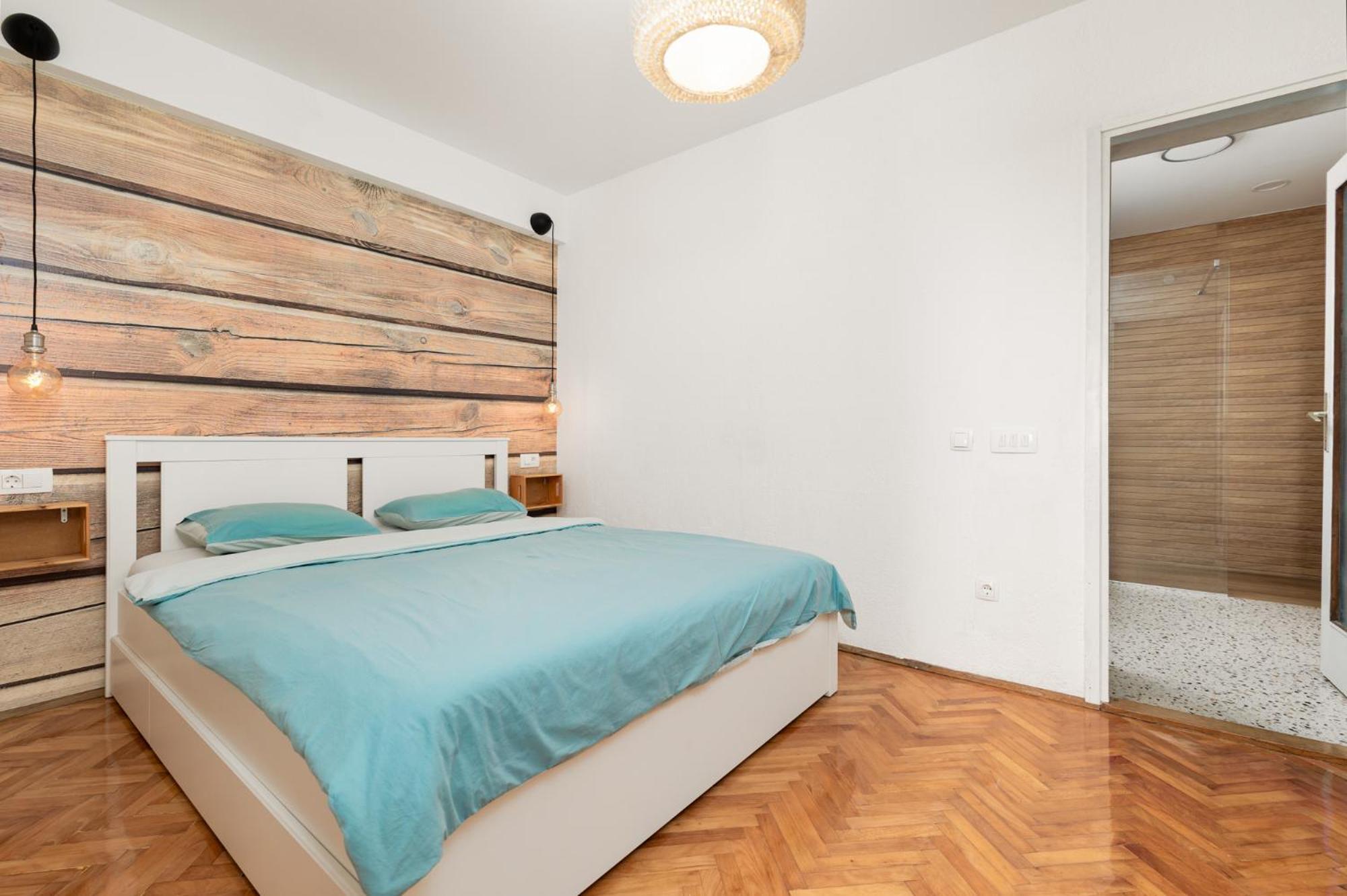 Apartment Iskra By El-Pi Tours Njivice Exterior foto